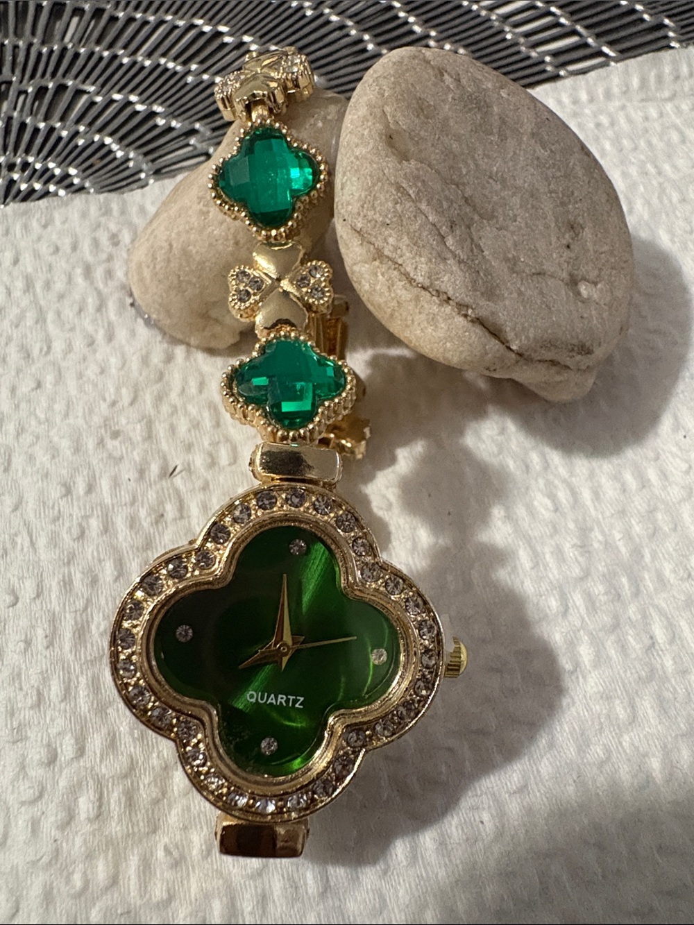 Gold-Tone Women's Bracelet Watch with Green Clover Dial